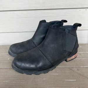Sorel Emelie Chelsea Boots